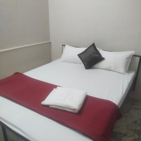 Swamy Residency Hotel ฮอร์นีเบ็ชวา ห้อง รูปภาพ