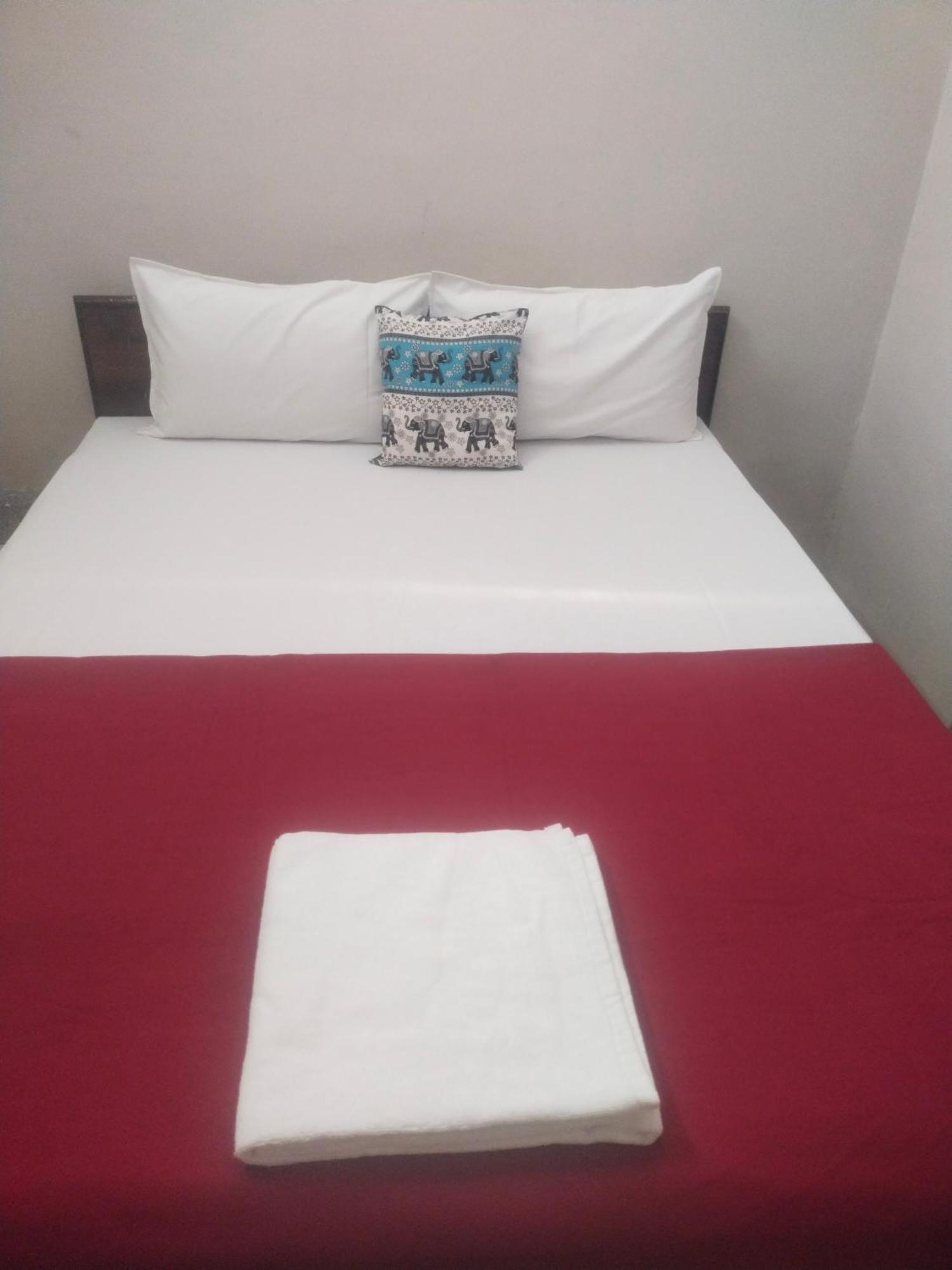 Swamy Residency Hotel ฮอร์นีเบ็ชวา ภายนอก รูปภาพ